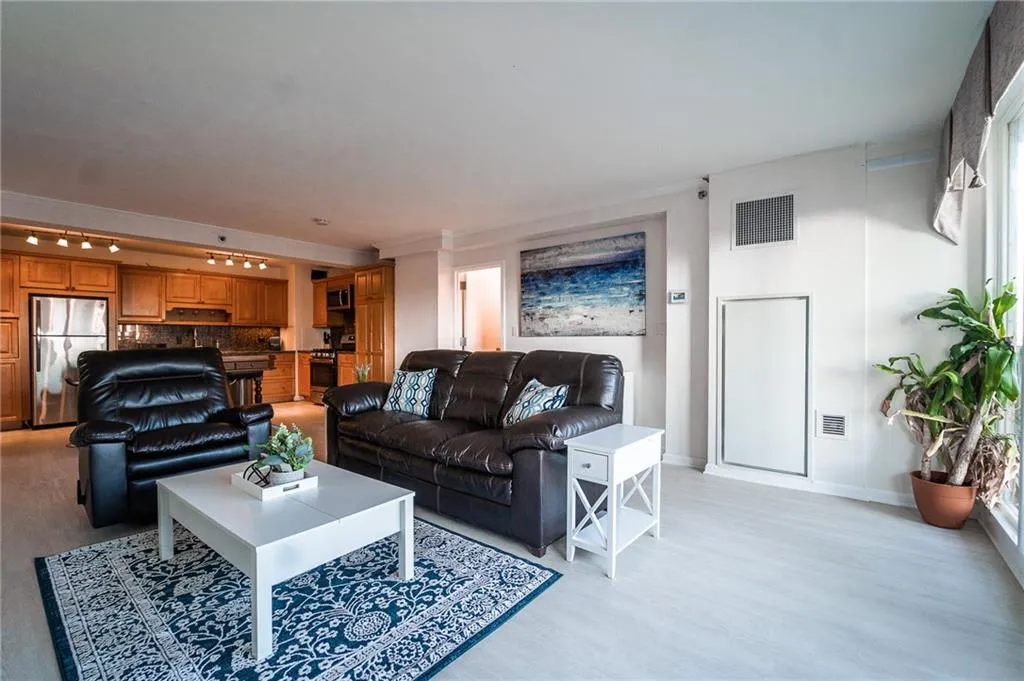 620 Peachtree Street Ne Unit 1205, Atlanta, Georgia 30308, 3 Bedrooms Bedrooms, ,2 BathroomsBathrooms,Residential,Sold,620 Peachtree Street Ne Unit 1205,7003954