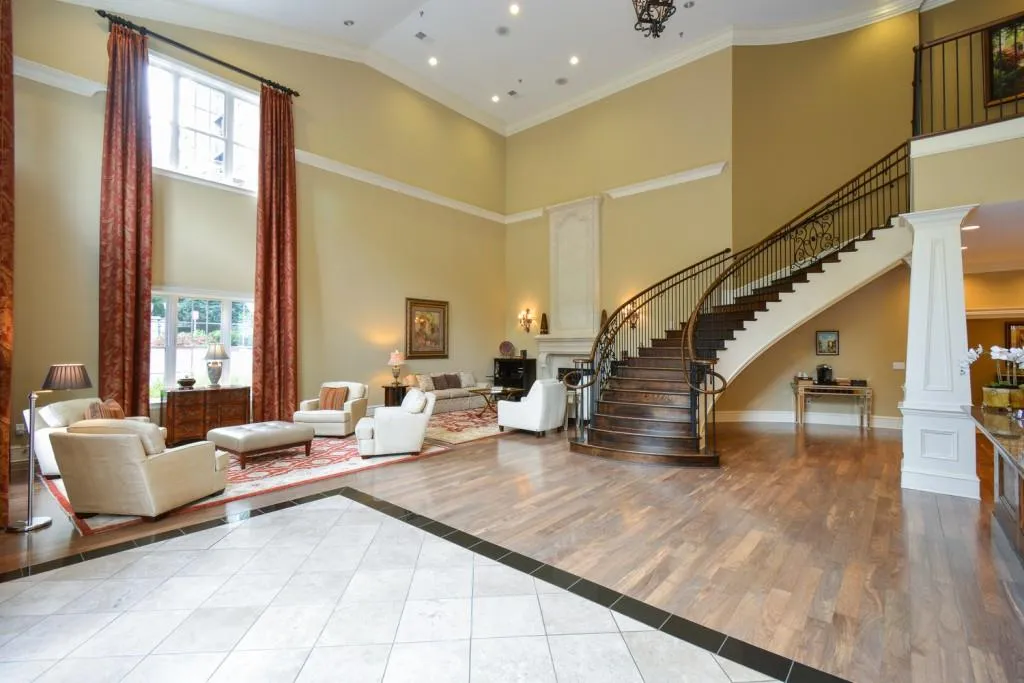 3280 Stillhouse Lane Se Unit 301, Atlanta, Georgia 30339, 3 Bedrooms Bedrooms, ,3 BathroomsBathrooms,Residential,Sold,3280 Stillhouse Lane Se Unit 301,5901688