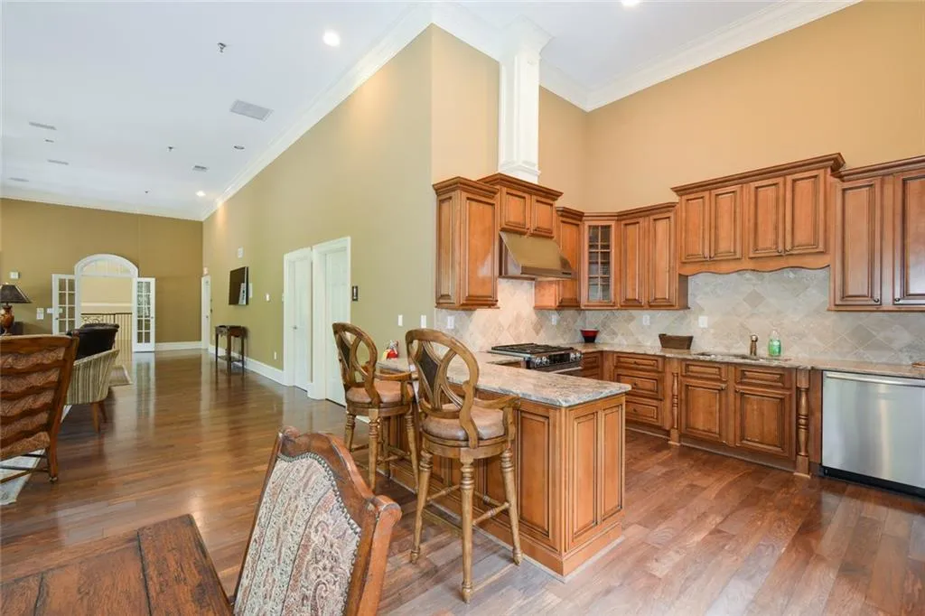 3280 Stillhouse Lane Se Unit 301, Atlanta, Georgia 30339, 3 Bedrooms Bedrooms, ,3 BathroomsBathrooms,Residential,Sold,3280 Stillhouse Lane Se Unit 301,5901688