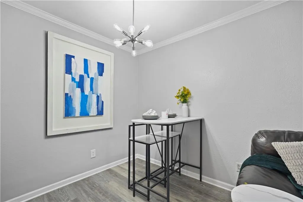 395 Pharr Road Ne Unit 103, Atlanta, Georgia 30305, 1 Bedroom Bedrooms, ,1 BathroomBathrooms,Residential,For Sale,395 Pharr Road Ne Unit 103,7579402