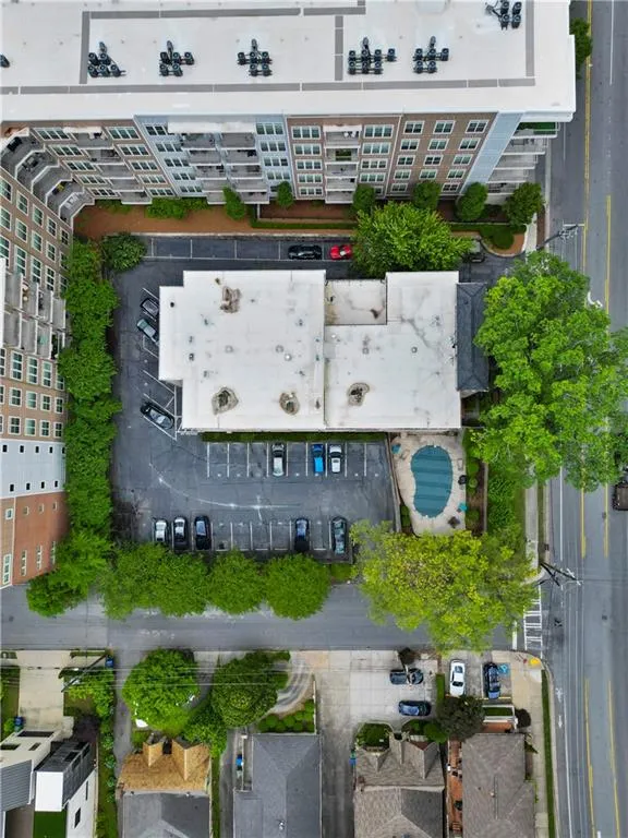 395 Pharr Road Ne Unit 103, Atlanta, Georgia 30305, 1 Bedroom Bedrooms, ,1 BathroomBathrooms,Residential,For Sale,395 Pharr Road Ne Unit 103,7579402