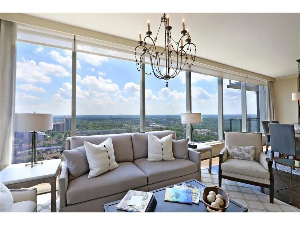 3630 Peachtree Road Ne Unit 2808, Atlanta, Georgia 30326, 1 Bedroom Bedrooms, ,1 BathroomBathrooms,Residential,Sold,3630 Peachtree Road Ne Unit 2808,5804156