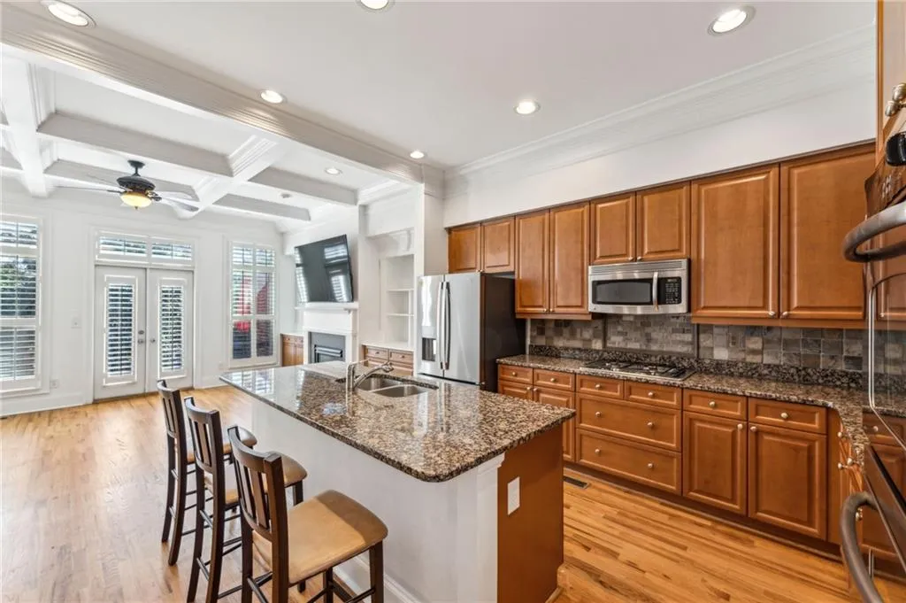 2428 Crescent Park Court, Atlanta, Georgia 30339, 3 Bedrooms Bedrooms, ,3 BathroomsBathrooms,Residential,For Sale,2428 Crescent Park Court,7532662