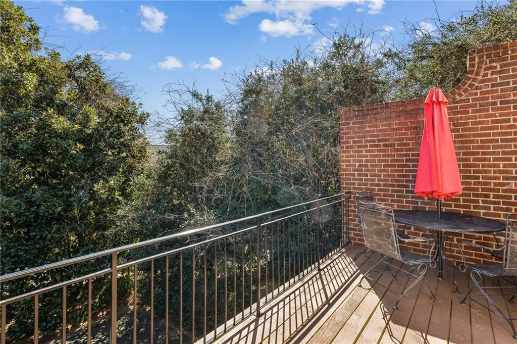 2428 Crescent Park Court, Atlanta, Georgia 30339, 3 Bedrooms Bedrooms, ,3 BathroomsBathrooms,Residential,For Sale,2428 Crescent Park Court,7532662