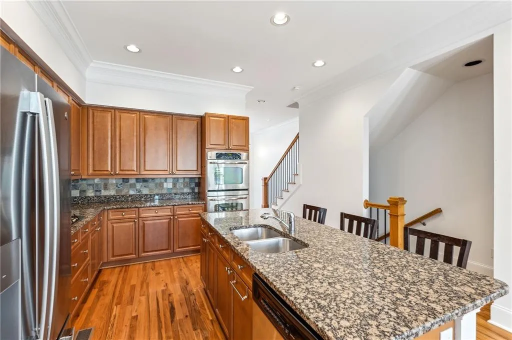 2428 Crescent Park Court, Atlanta, Georgia 30339, 3 Bedrooms Bedrooms, ,3 BathroomsBathrooms,Residential,For Sale,2428 Crescent Park Court,7532662