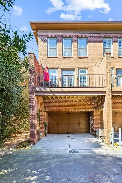 2428 Crescent Park Court, Atlanta, Georgia 30339, 3 Bedrooms Bedrooms, ,3 BathroomsBathrooms,Residential,For Sale,2428 Crescent Park Court,7532662