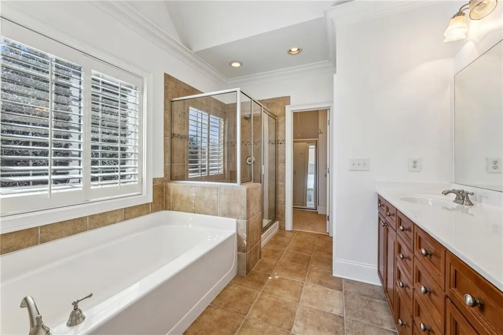2428 Crescent Park Court, Atlanta, Georgia 30339, 3 Bedrooms Bedrooms, ,3 BathroomsBathrooms,Residential,For Sale,2428 Crescent Park Court,7532662