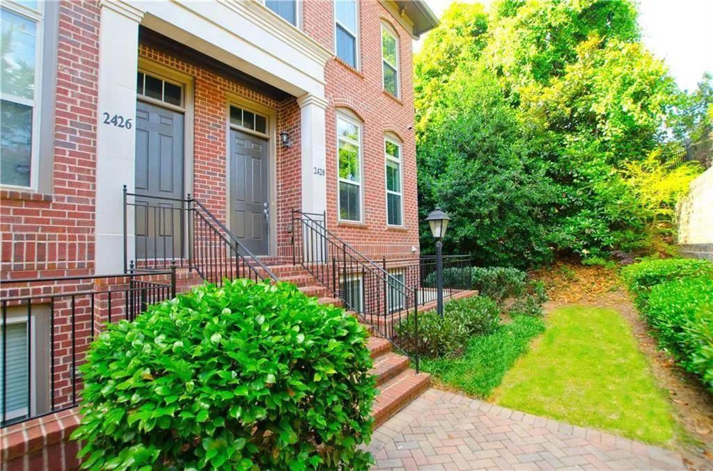 2428 Crescent Park Court, Atlanta, Georgia 30339, 3 Bedrooms Bedrooms, ,3 BathroomsBathrooms,Residential,For Sale,2428 Crescent Park Court,7532662