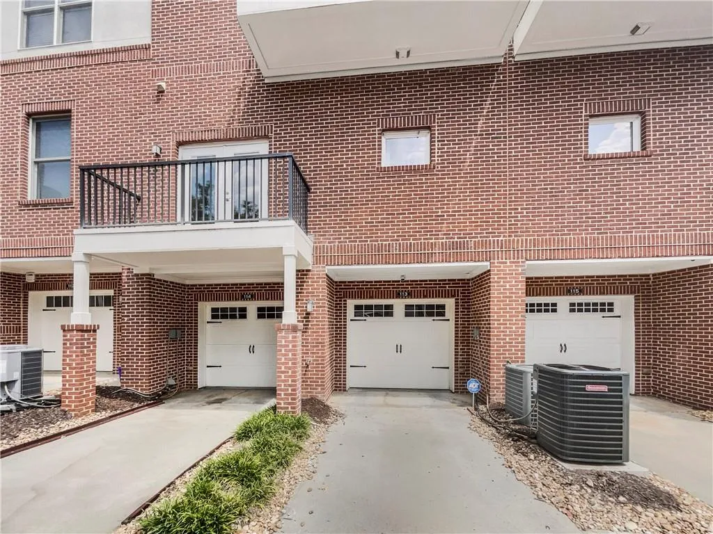 745 Fountainhead Lane Ne Unit 113, Atlanta, Georgia 30324, 2 Bedrooms Bedrooms, ,2 BathroomsBathrooms,Residential,For Sale,745 Fountainhead Lane Ne Unit 113,7440765