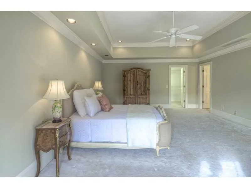 915 Manchester Place, Atlanta, Georgia 30328, 4 Bedrooms Bedrooms, ,3 BathroomsBathrooms,Residential,Sold,915 Manchester Place,5222445