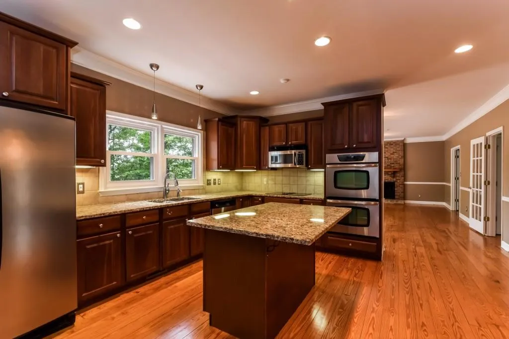 7975 Nesbit Ferry Road, Sandy Springs, Georgia 30350, 4 Bedrooms Bedrooms, ,3 BathroomsBathrooms,Residential,Sold,7975 Nesbit Ferry Road,5730815