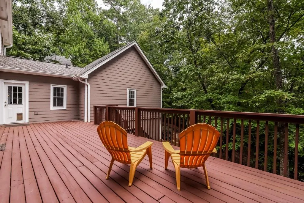 7975 Nesbit Ferry Road, Sandy Springs, Georgia 30350, 4 Bedrooms Bedrooms, ,3 BathroomsBathrooms,Residential,Sold,7975 Nesbit Ferry Road,5730815