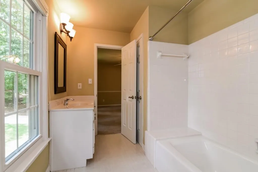 7975 Nesbit Ferry Road, Sandy Springs, Georgia 30350, 4 Bedrooms Bedrooms, ,3 BathroomsBathrooms,Residential,Sold,7975 Nesbit Ferry Road,5730815