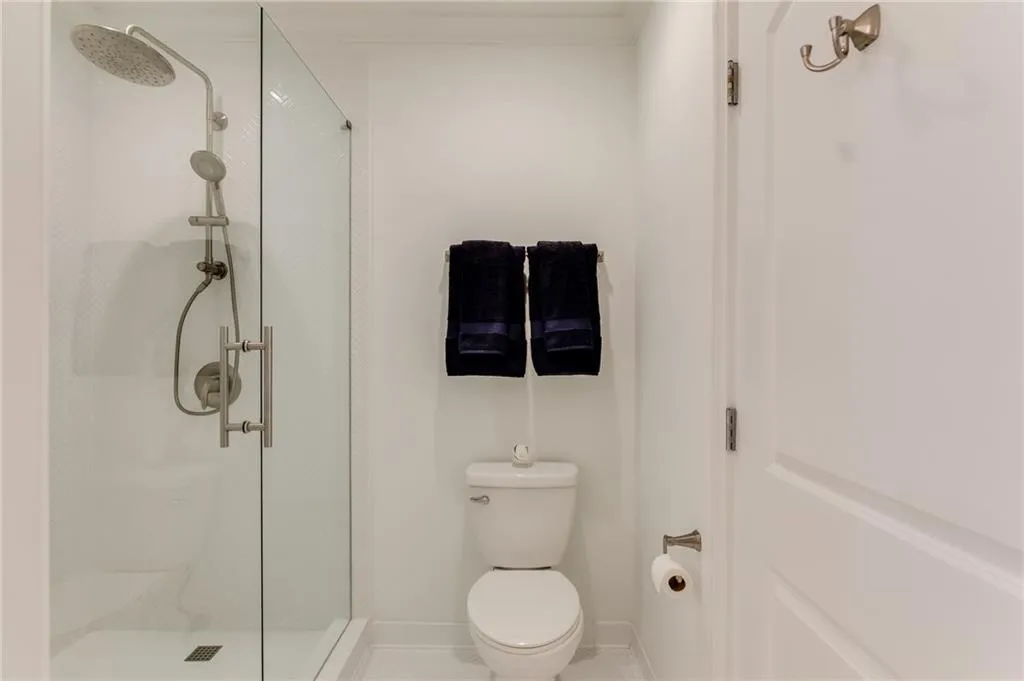 2277 Peachtree Road Ne Unit 608, Atlanta, Georgia 30309, 1 Bedroom Bedrooms, ,1 BathroomBathrooms,Residential,For Sale,2277 Peachtree Road Ne Unit 608,7535618