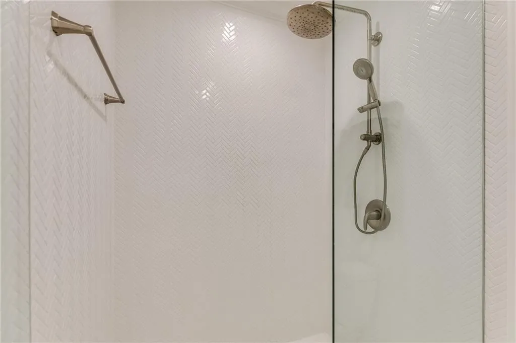 2277 Peachtree Road Ne Unit 608, Atlanta, Georgia 30309, 1 Bedroom Bedrooms, ,1 BathroomBathrooms,Residential,For Sale,2277 Peachtree Road Ne Unit 608,7535618
