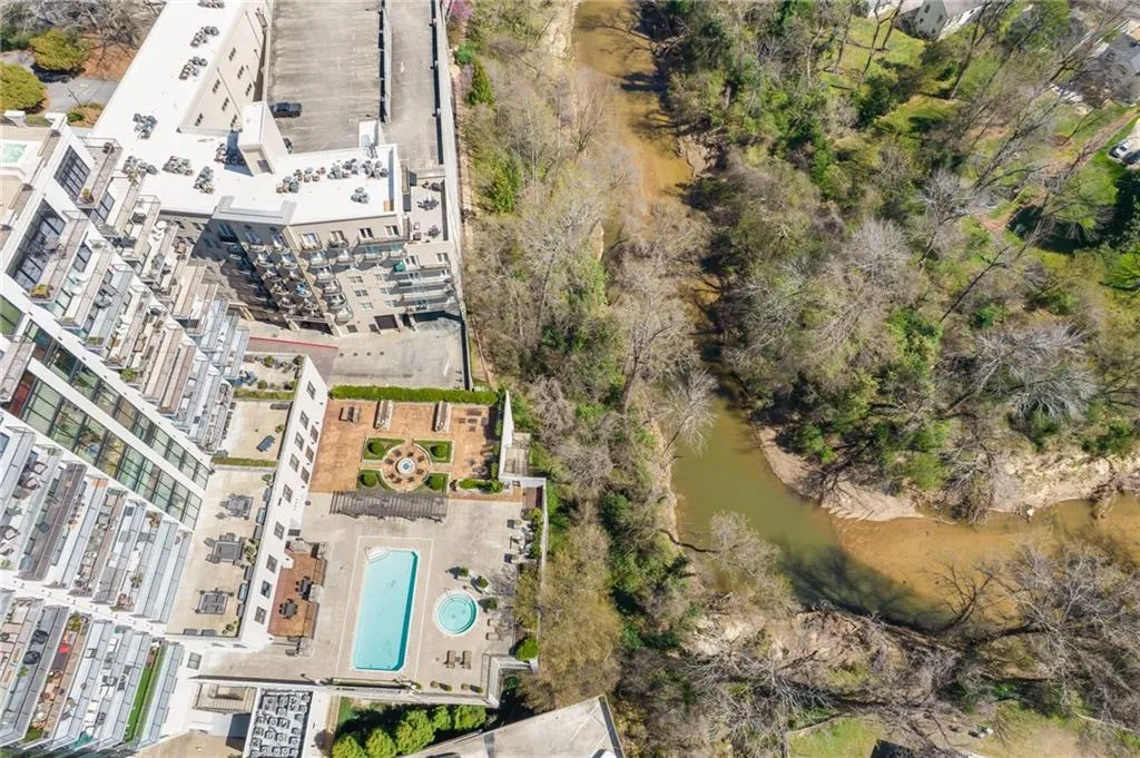2277 Peachtree Road Ne Unit 608, Atlanta, Georgia 30309, 1 Bedroom Bedrooms, ,1 BathroomBathrooms,Residential,For Sale,2277 Peachtree Road Ne Unit 608,7535618