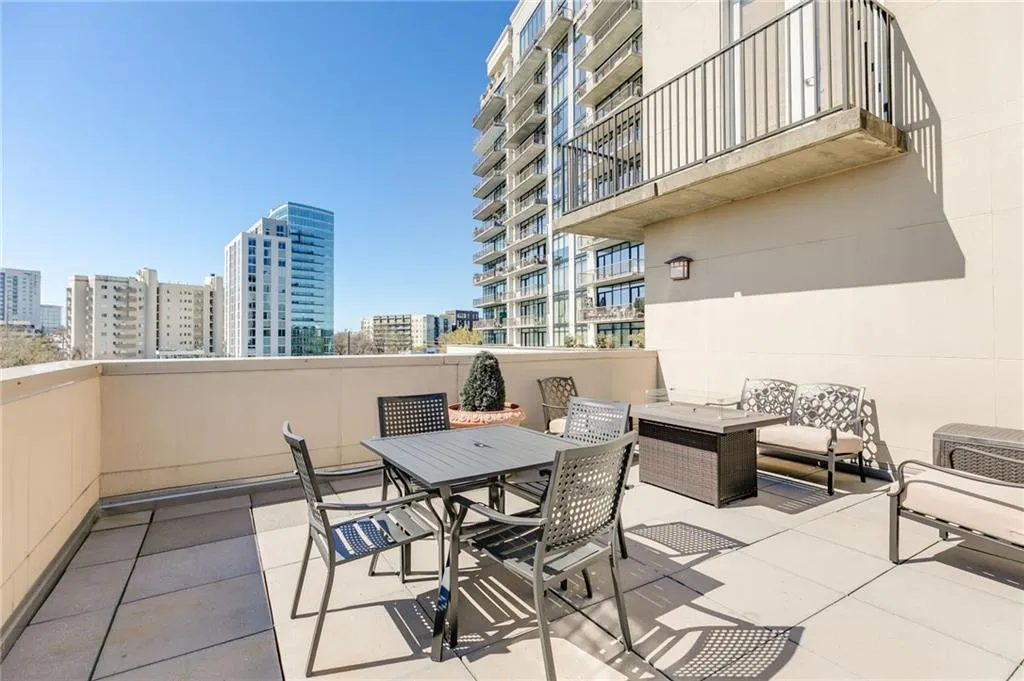rooftop amenities