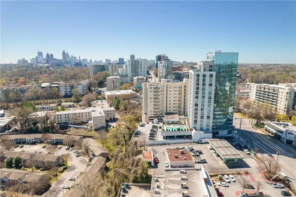 2277 Peachtree Road Ne Unit 608, Atlanta, Georgia 30309, 1 Bedroom Bedrooms, ,1 BathroomBathrooms,Residential,For Sale,2277 Peachtree Road Ne Unit 608,7535618