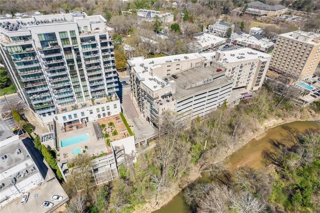 2277 Peachtree Road Ne Unit 608, Atlanta, Georgia 30309, 1 Bedroom Bedrooms, ,1 BathroomBathrooms,Residential,For Sale,2277 Peachtree Road Ne Unit 608,7535618