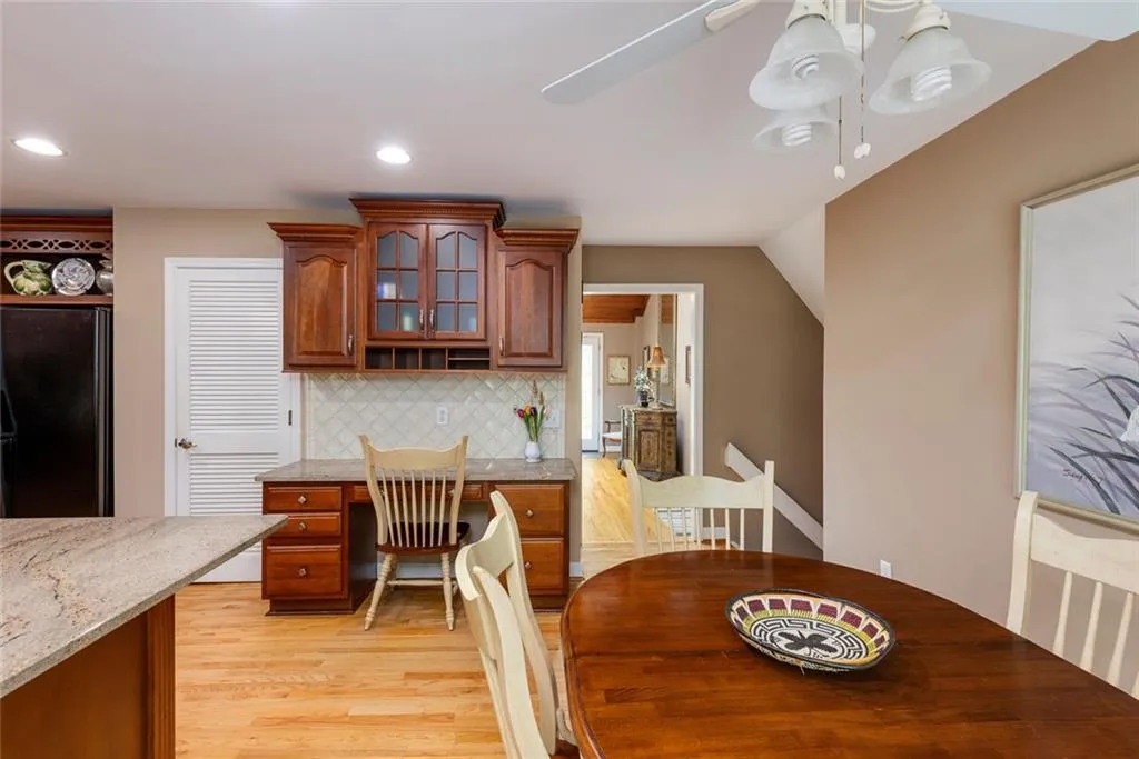 525 Spender Trace, Sandy Springs, Georgia 30350, 4 Bedrooms Bedrooms, ,3 BathroomsBathrooms,Residential,For Sale,525 Spender Trace,7642380