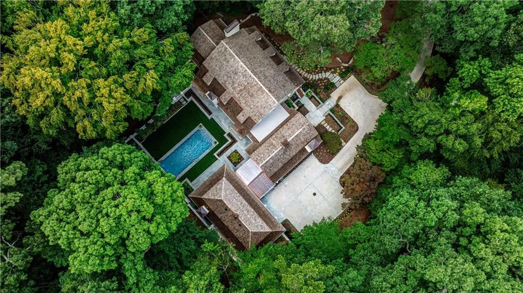 3990 Paces Ferry Road Nw, Atlanta, Georgia 30327, 7 Bedrooms Bedrooms, 0 ,7 BathroomsBathrooms,Residential,For Sale,3990 Paces Ferry Road Nw,7715793
