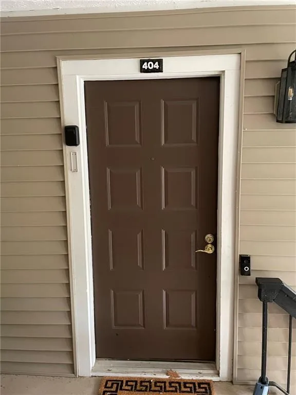 404 Barrington Hills Drive, Sandy Springs, Georgia 30350, 2 Bedrooms Bedrooms, ,2 BathroomsBathrooms,Residential,Sold,404 Barrington Hills Drive,7266123