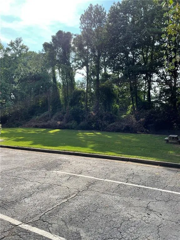 404 Barrington Hills Drive, Sandy Springs, Georgia 30350, 2 Bedrooms Bedrooms, ,2 BathroomsBathrooms,Residential,Sold,404 Barrington Hills Drive,7266123