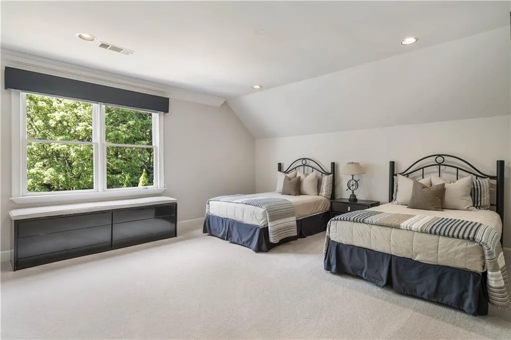 780 Riley Place, Sandy Springs, Georgia 30327, 7 Bedrooms Bedrooms, ,8 BathroomsBathrooms,Residential,Sold,780 Riley Place,6914190 780 Riley Place, Sandy Springs, Georgia 30327, 7 Bedrooms Bedrooms, ,8 BathroomsBathrooms,Residential,Sold,780 Riley Place,6914190