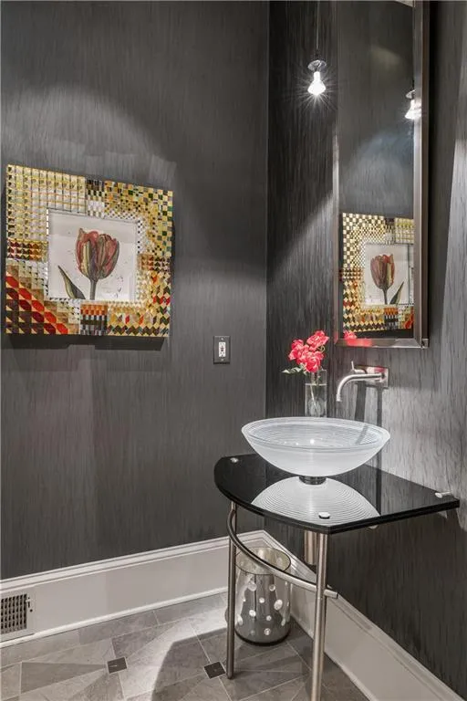 780 Riley Place, Sandy Springs, Georgia 30327, 7 Bedrooms Bedrooms, ,8 BathroomsBathrooms,Residential,Sold,780 Riley Place,6914190 780 Riley Place, Sandy Springs, Georgia 30327, 7 Bedrooms Bedrooms, ,8 BathroomsBathrooms,Residential,Sold,780 Riley Place,6914190