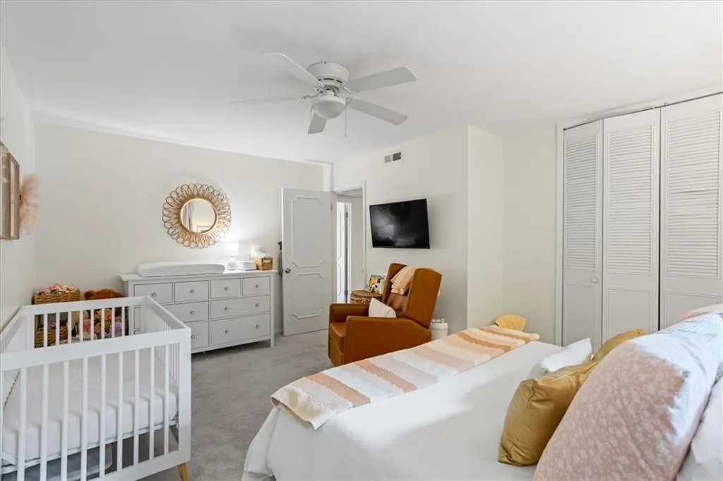 5400 Roswell Road Unit 3, Atlanta, Georgia 30342, 2 Bedrooms Bedrooms, ,1 BathroomBathrooms,Residential,Sold,5400 Roswell Road Unit 3,7385640