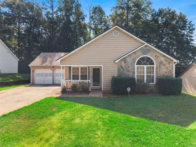 8 Oak Street, Newnan, Georgia 30263