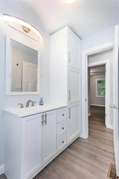 2598 Elliott Street Nw, Atlanta, Georgia 30318, 3 Bedrooms Bedrooms, ,1 BathroomBathrooms,Residential,For Sale,2598 Elliott Street Nw,7539586