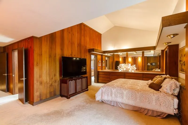 1155 Edgewater Drive, Sandy Springs, Georgia 30328, 6 Bedrooms Bedrooms, ,4 BathroomsBathrooms,Residential,Sold,1155 Edgewater Drive,5769509