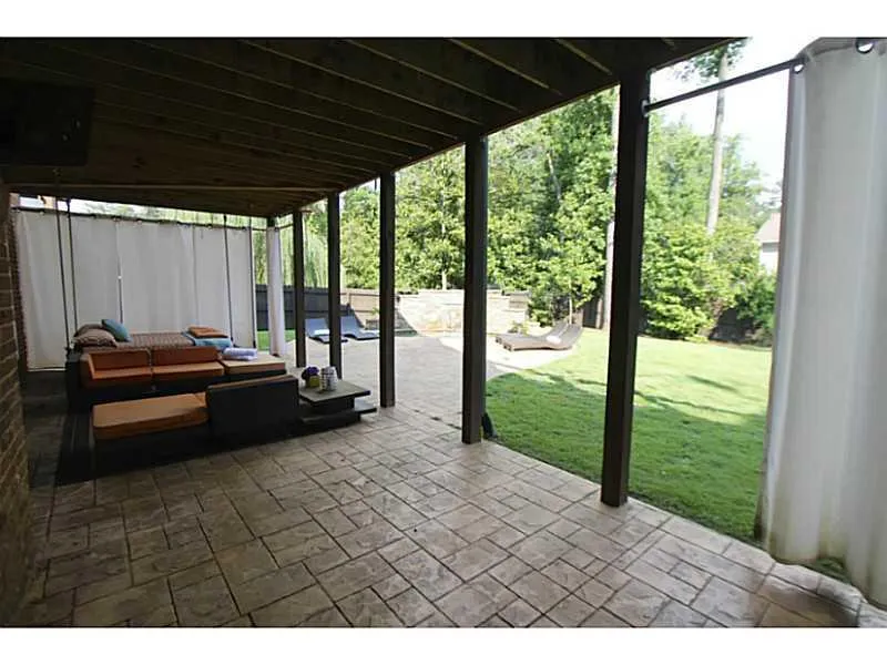 317 Windsor Parkway Ne, Atlanta, Georgia 30342, 5 Bedrooms Bedrooms, ,5 BathroomsBathrooms,Residential,Sold,317 Windsor Parkway Ne,5167285