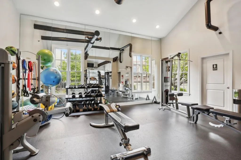 5566 High Point Road, Sandy Springs, Georgia 30342, 4 Bedrooms Bedrooms, ,3 BathroomsBathrooms,Residential,Sold,5566 High Point Road,7130030