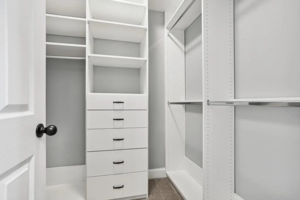 5566 High Point Road, Sandy Springs, Georgia 30342, 4 Bedrooms Bedrooms, ,3 BathroomsBathrooms,Residential,Sold,5566 High Point Road,7130030