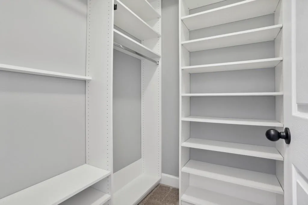 5566 High Point Road, Sandy Springs, Georgia 30342, 4 Bedrooms Bedrooms, ,3 BathroomsBathrooms,Residential,Sold,5566 High Point Road,7130030