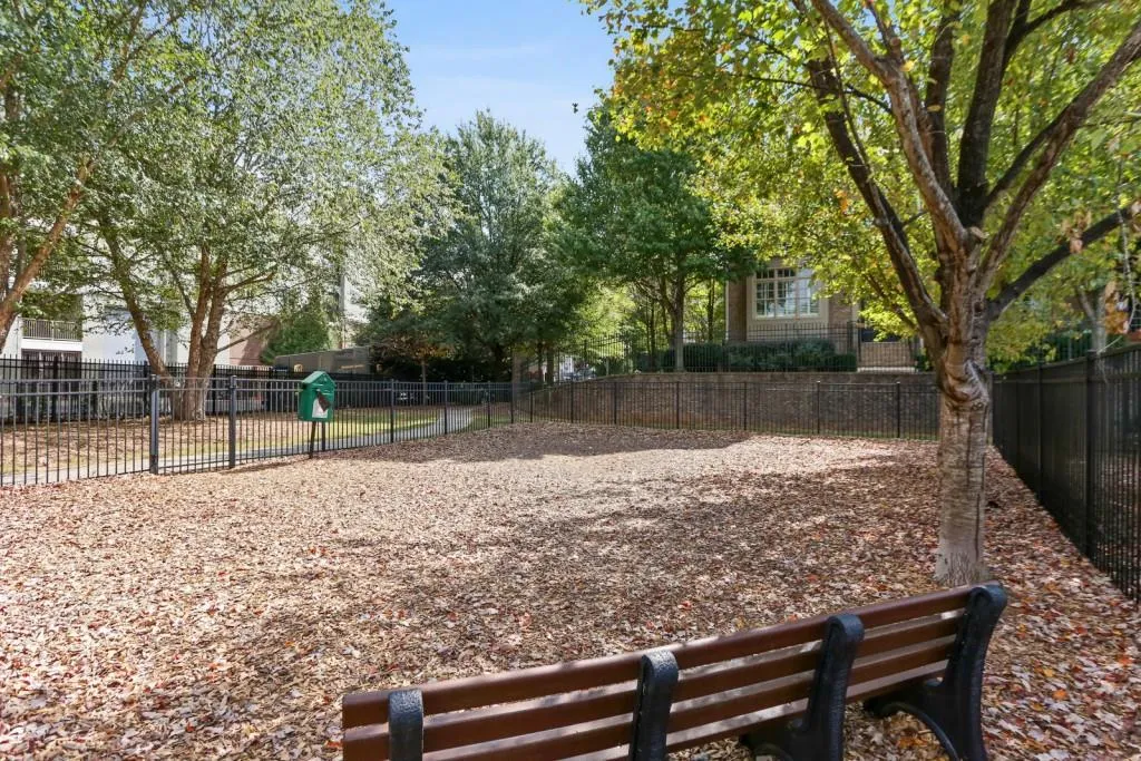 5566 High Point Road, Sandy Springs, Georgia 30342, 4 Bedrooms Bedrooms, ,3 BathroomsBathrooms,Residential,Sold,5566 High Point Road,7130030