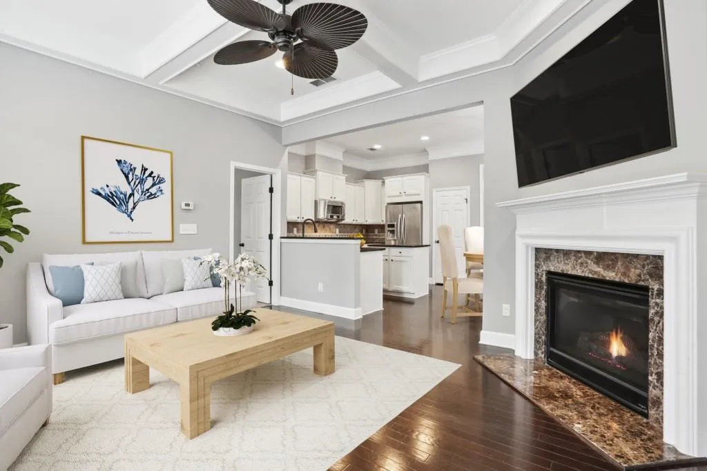 5566 High Point Road, Sandy Springs, Georgia 30342, 4 Bedrooms Bedrooms, ,3 BathroomsBathrooms,Residential,Sold,5566 High Point Road,7130030