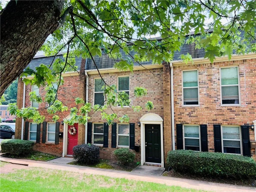 235 Winding River Drive Unit B, Atlanta, Georgia 30350, 2 Bedrooms Bedrooms, ,1 BathroomBathrooms,Residential,For Sale,235 Winding River Drive Unit B,7536713