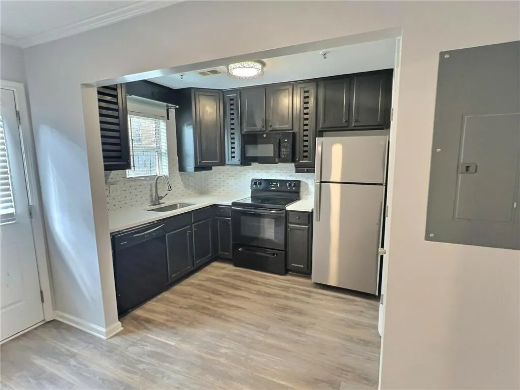 235 Winding River Drive Unit B, Atlanta, Georgia 30350, 2 Bedrooms Bedrooms, ,1 BathroomBathrooms,Residential,For Sale,235 Winding River Drive Unit B,7536713