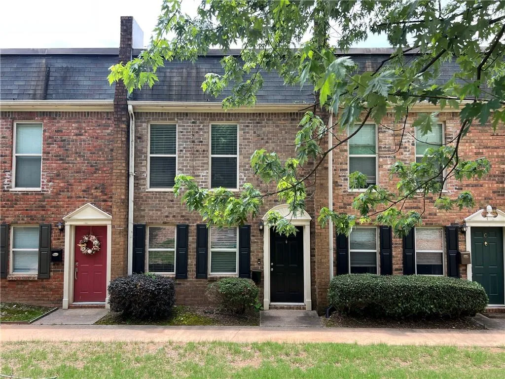 235 Winding River Drive Unit B, Atlanta, Georgia 30350, 2 Bedrooms Bedrooms, ,1 BathroomBathrooms,Residential,For Sale,235 Winding River Drive Unit B,7536713
