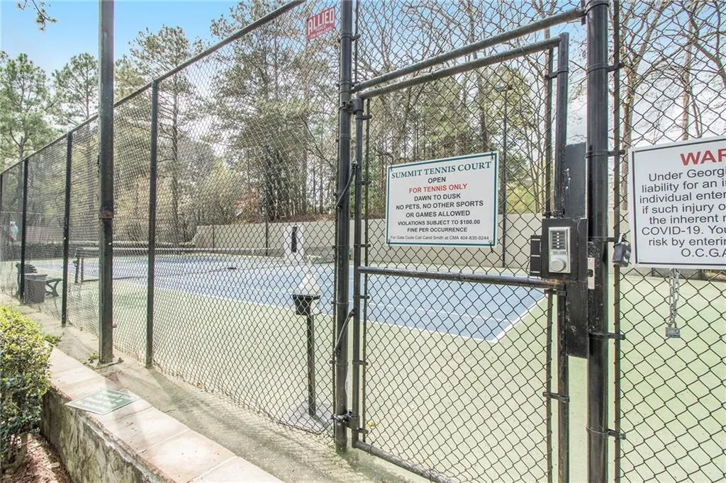 5149 Roswell Road Unit 3, Sandy Springs, Georgia 30342, 2 Bedrooms Bedrooms, ,1 BathroomBathrooms,Residential,Sold,5149 Roswell Road Unit 3,6861262