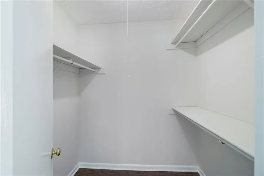 5149 Roswell Road Unit 3, Sandy Springs, Georgia 30342, 2 Bedrooms Bedrooms, ,1 BathroomBathrooms,Residential,Sold,5149 Roswell Road Unit 3,6861262