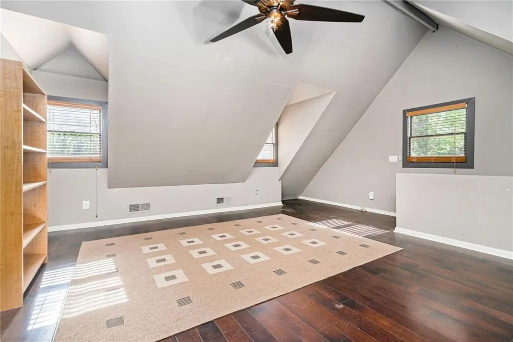 7199 Dunhill Terrace, Sandy Springs, Georgia 30328, 4 Bedrooms Bedrooms, ,3 BathroomsBathrooms,Residential,Sold,7199 Dunhill Terrace,7036983