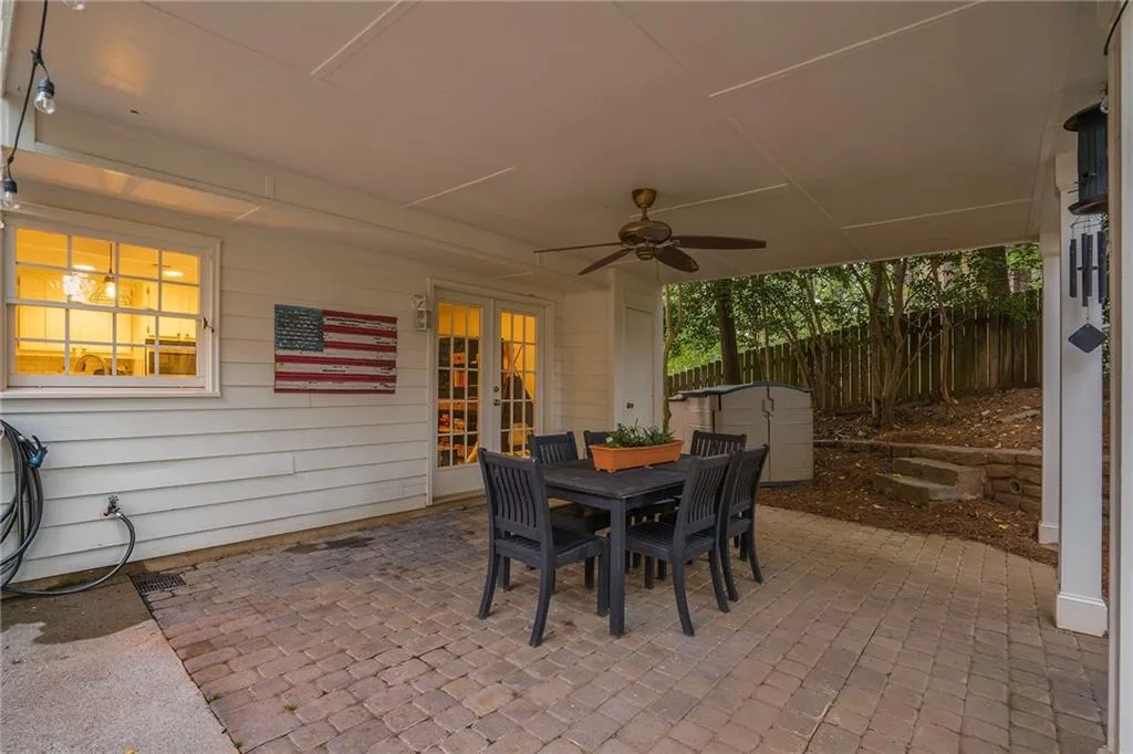 7199 Dunhill Terrace, Sandy Springs, Georgia 30328, 4 Bedrooms Bedrooms, ,3 BathroomsBathrooms,Residential,Sold,7199 Dunhill Terrace,7036983