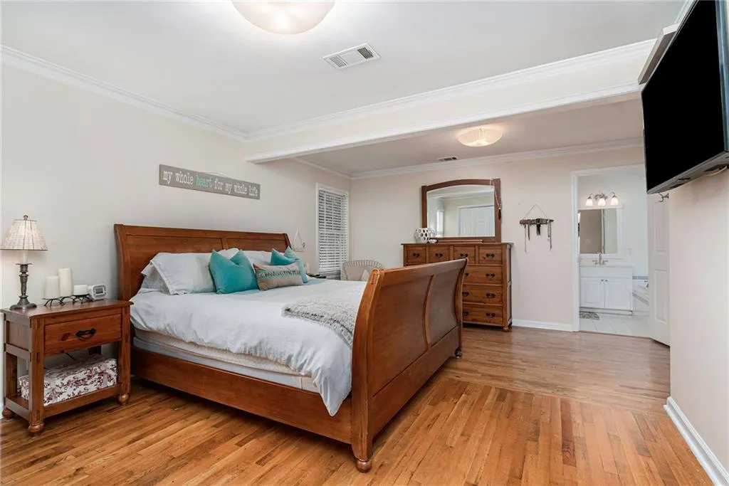 7199 Dunhill Terrace, Sandy Springs, Georgia 30328, 4 Bedrooms Bedrooms, ,3 BathroomsBathrooms,Residential,Sold,7199 Dunhill Terrace,7036983