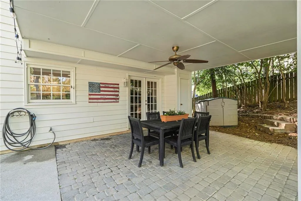 7199 Dunhill Terrace, Sandy Springs, Georgia 30328, 4 Bedrooms Bedrooms, ,3 BathroomsBathrooms,Residential,Sold,7199 Dunhill Terrace,7036983