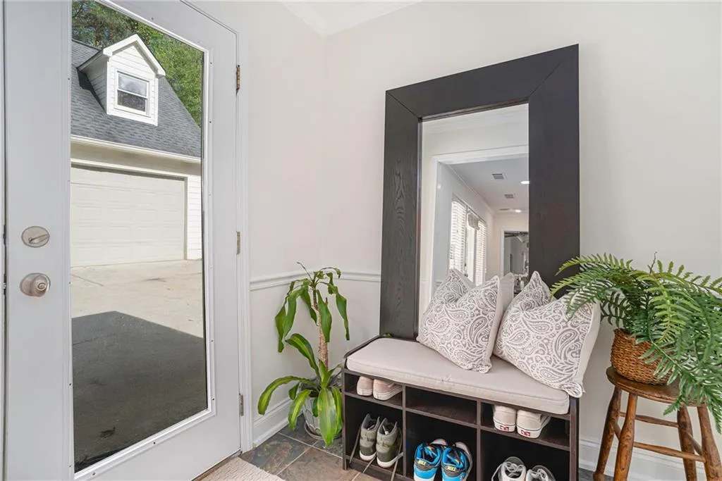 7199 Dunhill Terrace, Sandy Springs, Georgia 30328, 4 Bedrooms Bedrooms, ,3 BathroomsBathrooms,Residential,Sold,7199 Dunhill Terrace,7036983