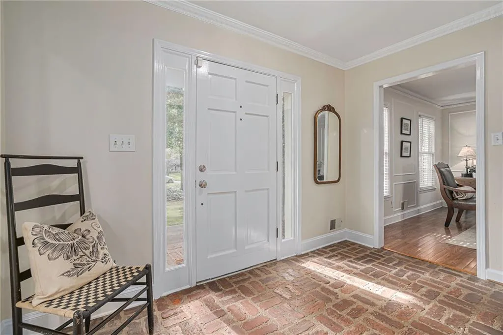 7199 Dunhill Terrace, Sandy Springs, Georgia 30328, 4 Bedrooms Bedrooms, ,3 BathroomsBathrooms,Residential,Sold,7199 Dunhill Terrace,7036983